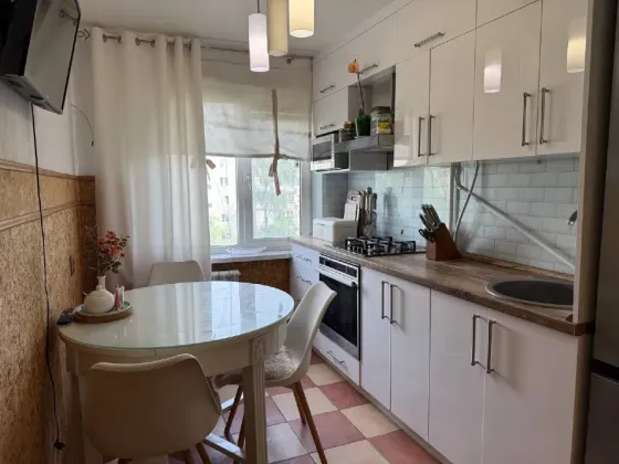 3 ком кв. 50 лет ссср Мариуполь