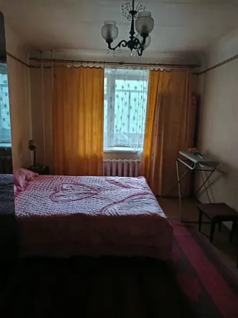 Продам квартиру Зугрэс