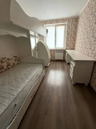 Продается прекрасная двухкомнатная квартира с раздельными комнатами Мариуполь