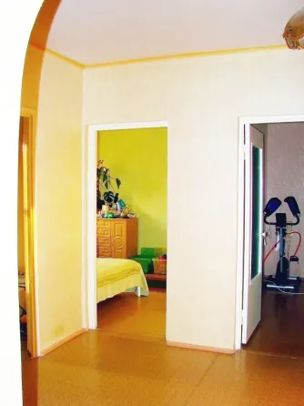 Продам 3ком Щетинина 33 Донецк