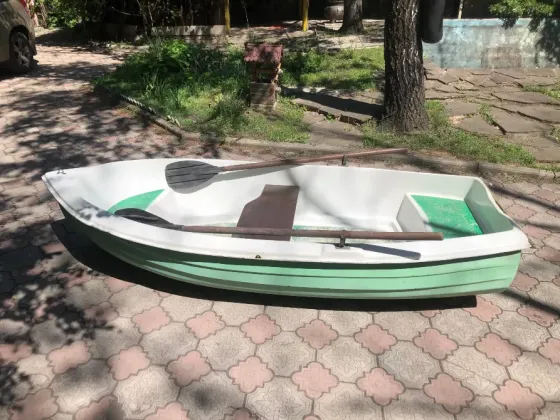 Лодка "непотопляемая" Макеевка
