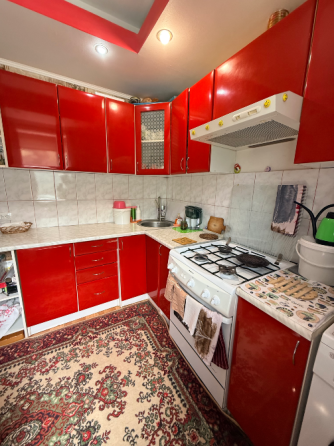 Продам крупногабаритную кв-ру Восточный ул. Курская Макеевка