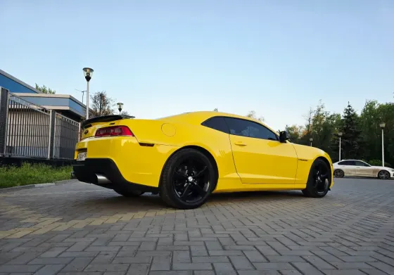 Chevrolet Camaro RS Донецк