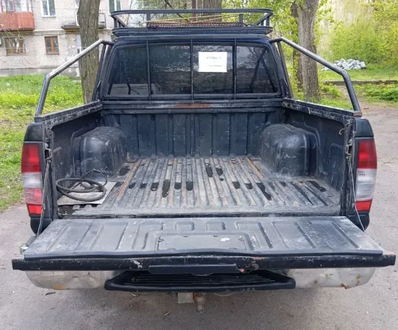 Пикап Nissan NP 300 Донецк