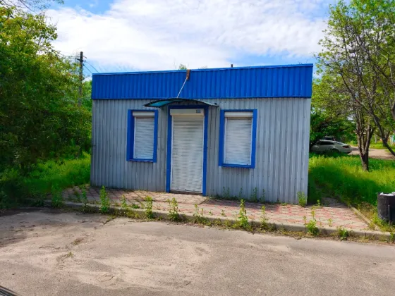 Продаётся отдельно стоящее коммерческое здание свободного назначения в Ленинском районе Донецка Донецк