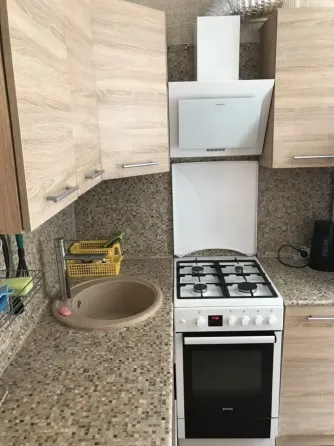 Сдается однокомнатная квартира от собственника в Буденновском районе, Майский рынок , просмотр чере Донецк