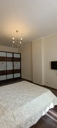 Продам 3-х комн 120 м² в Новострое, Жк Замковый. Кирпичный дом. Паркинг. Охрана. Закрытая территория Донецк