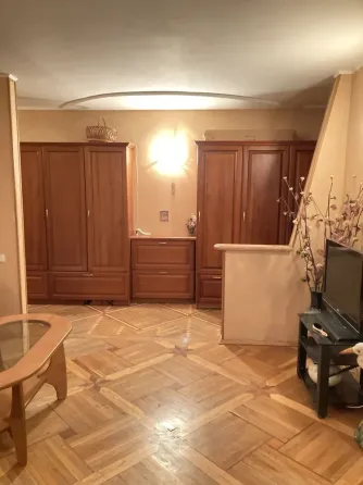 Сдам уютную двухкомнатную квартиру в Кировском районе, ориентир пл. Свободы. Донецк