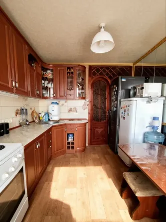 Продам 3-х комнатную квартиру в Пролетарском районе Донецк