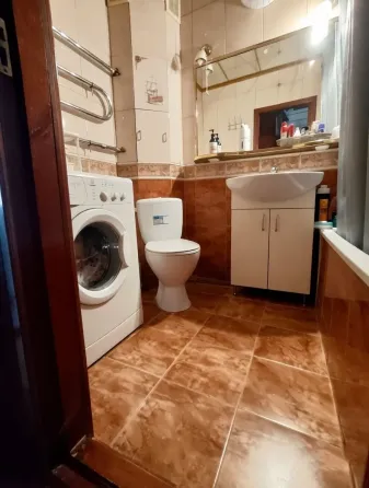 Продам 3-х комнатную квартиру в Пролетарском районе Донецк