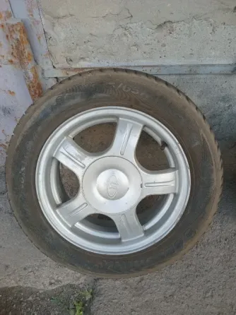 Продаю колесо на приору Донецк