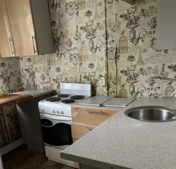 Сдаю двухкомнатную квартиру в Пролетарском районе города Донецка! Донецк