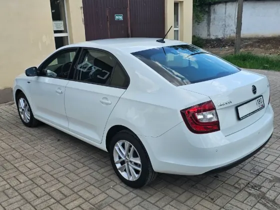 Продам Skoda Rapid 2019 год Макеевка