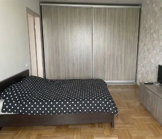 Сдаётся однокомнатная квартира в Калининскомм районе Донецк