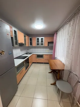 Вода круглосуточно ! Аренда 3 ком, медуниверситет, б-ца Калинина, ул. кап. Ратникова ! Донецк