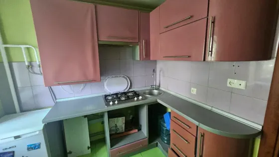 Продам 2-кв.,цирк,обжора Донецк
