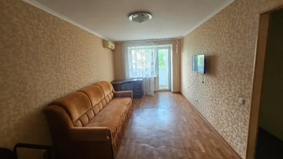 Продам 2-кв.,цирк,обжора Донецк