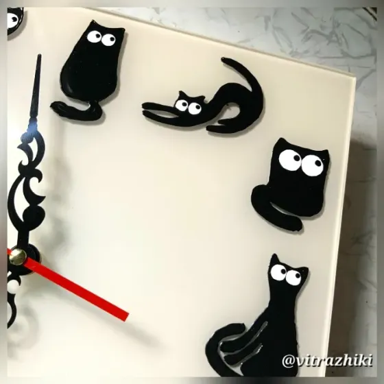Часы "Кошкин дом", 30 на 30 см двух разных цветов Донецк