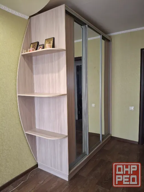 Продам большой шкаф-купе Макеевка - изображение 1