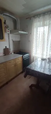 Сдаётся отличная 1 на Школе, Зелёный! Макеевка