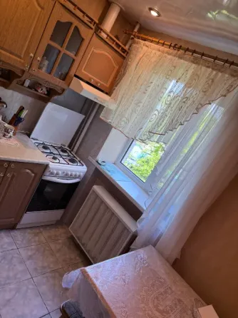 Продам 3к квартиру в кирпичном доме Донецк