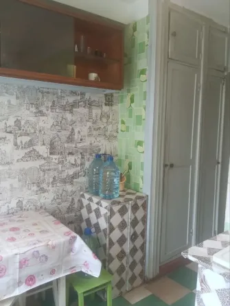 продам 2 к.кв. калининский р. ильича-шахтостроит..2200 мил. р.. Донецк