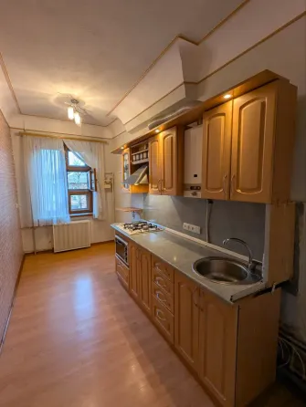 продам свою 3к.кв. Шахтостроителей 29/Калининский рынок Донецк