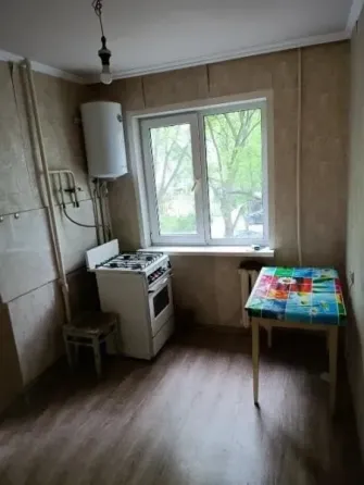 2х ком. квартира,ориентир- шк. 20 Донецк