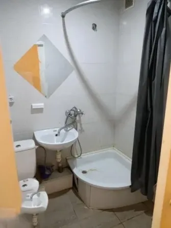 2х ком. квартира,ориентир- шк. 20 Донецк