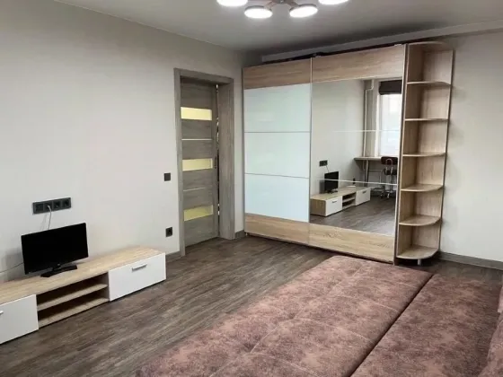 Сдается 2к квартира в Буденновском районе, Майский рынок Донецк
