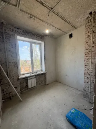 Продаётся 2-комнатная квартира-сталинка в самом центре Мариуполя Мариуполь