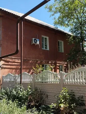 Продам уютную 3-х комнатную, ж/д вокзал Донецк