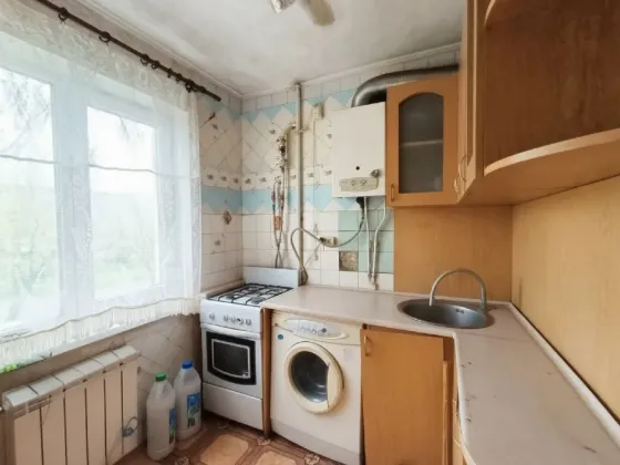 Продается 3-комнатная квартира в Приморском районе Мариуполь