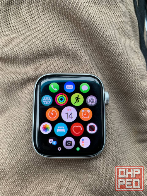 Продам часы Apple Watch SE 44 mm 2024г Макеевка - изображение 2