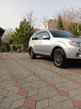 Mitsubishi OUTLANDER XL 3.0 Донецк