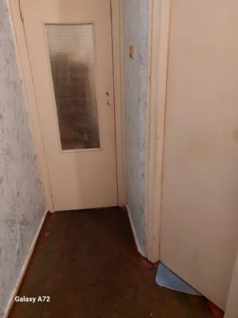 Продам однокомнатную квартиру Зугрэс