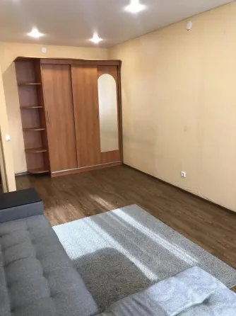 1-к квартира, Пролетарский р-н, ориентир рынок Раздольный Донецк