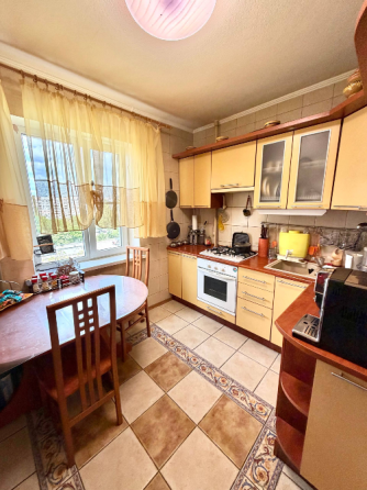 Продажа 3к.кв чешки по ул.230-й Стрелковой дивизии (цветочный) Донецк