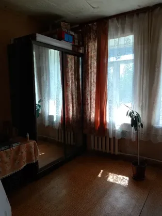 Ленинский исполком, 3к. кв-ра, сталинка, ул. Ионова Донецк