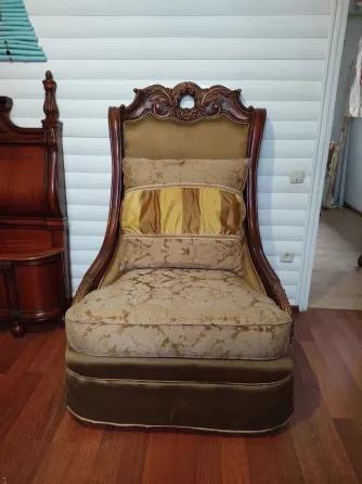 продам диван и кресло из массива дерева Гонконг Донецк