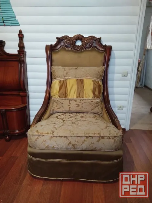 продам диван и кресло из массива дерева Гонконг Донецк - изображение 2