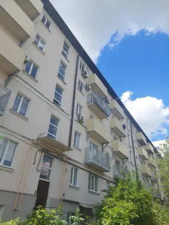 Продам 2к квартиру Мариуполь