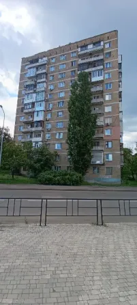 Продам 1-но комн 3/12 на Набережной. Новый ремонт. Донецк