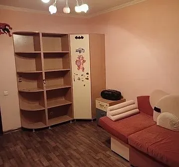 Продам 4-х комнатную, крупногабаритная, Центр, бул. Школьный Донецк