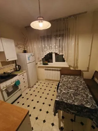 комната в 2-х комнатной квартире Мариуполь