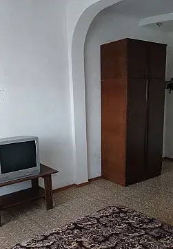 Продам 1- комнатную, Буденновский район, Обжора - Караван Донецк