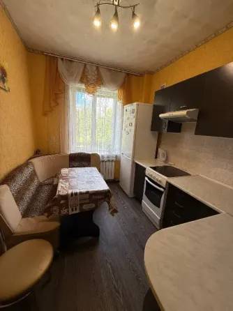 Продам 2-х комнатную квартиру в Макеевке, Червоногвардейский район,ул Давыденко ( магазин Влад) Макеевка