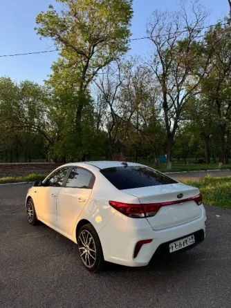 Kia Rio IV 2017 года Донецк