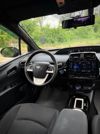 Продам Toyota Prius гибрид Донецк