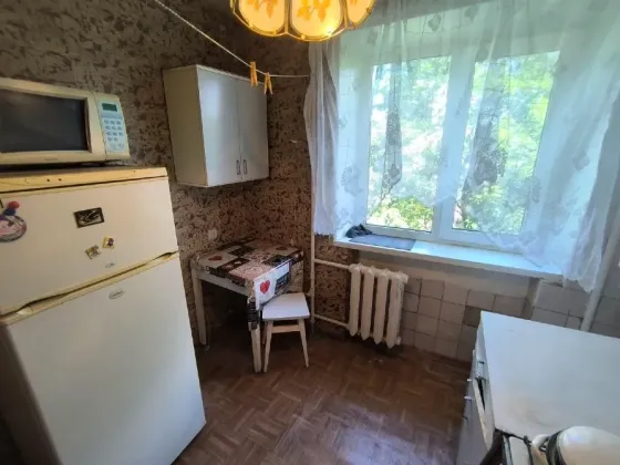 Аренда 1Ком Квартиры - 50 лет Ссср/ Площадь Ленина - Вода Идет Согласно Графика - Чисто Комфортно! Донецк